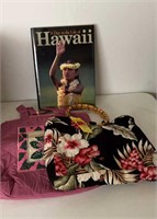 NEW Hawaii purses & Book