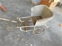 Wicker pull type baby carriage