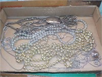 silver tone necklaces