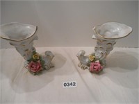 Pair of Dresden Conucoppia vases 6in tall
