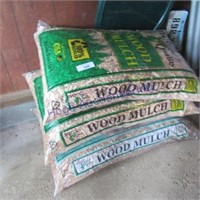 3 BAGS OF WOOD MULCH
