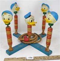 Donald Duck ring toss game