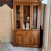 Broyhill Lighted China Cabinet