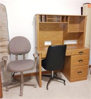 RTA Computer Desk, 2 Chairs