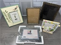 Photo frames and notepad