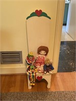 Tall Kids Chair with Doll   Clowns