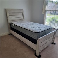 Modern Twin Bed w/ Sleep Designs Mattress
