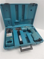 Makita 443669 Electric Drill w/ 1 battery