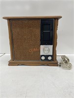 Vintage RCA Electric FM-AM Mantle Top Radio