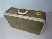 VINTAGE SUITCASE WITH AUTO EMERGENCY SUPPLIES