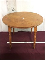 Vintage Maple Child Spindle Leg Play Table