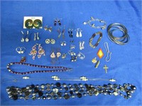 ( 19 ) Earrings Plus Bracelets & Necklaces