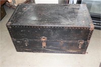 Antique Steamer Trunk Suitcase