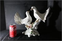 Capodimonte Large Dove Love BIrds Wedding Figurine