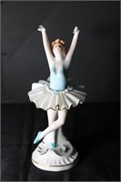 Capodimonte Beautiful Ballerina Figurine