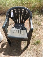 (3) outdoor lawn chairs