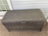 Suncase Plastic Wicker Style Deck Box