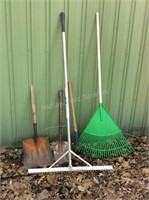 Rakes, Shovels, Whip (5 pieces)