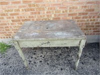 Primitive chippy paint small table.