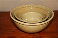 3 Tan Pottery Nesting Style Mixing Bowls