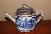 Chinoiserie Cobalt Blue Tea Pot With Gold Trim