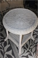 Round Wicker Table 19DX22H