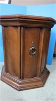 Wood Stand w/Cabinet in Bottom-20" Rd x 21"H