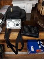 Fujifilm Finepix A210 & Admiral AMradio