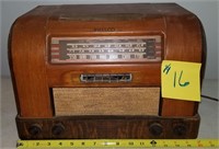 Antique Philco Radio-untested