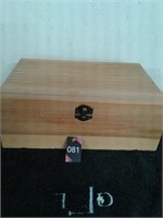 Very nice wooden box 16 1/2" X 11 "X 6"