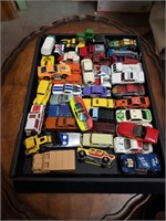 Tray lot of matchbook cars