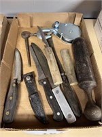 VINTAGE KNIFES AND MORE LOT