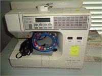 NEW HOME MEMORY CRAFT SEWING MACHINE / FR