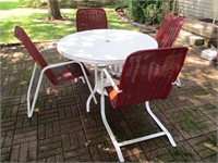 Patio Table with (4) Chairs