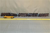 4 Lionel O Scale steam locomotives, tender and fla