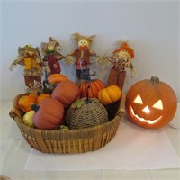 Pumpkins/Scarecrows & Lighted Jack-O-Lantern