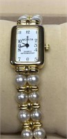 Morita Quartz wrist watch , pearl style, 18k