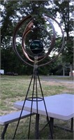 Wind spinner lawn ornament