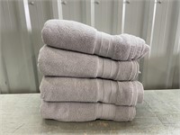 4 Grey Bath Towels