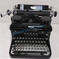 Beautiful 1934 Royal "H"  typewriter