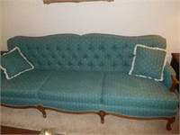 Vtg sofa 7ft inside of arms  matches other
