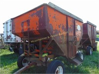 GRAVITY WAGON ON CAMCO RUNNING GEAR