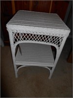White wicker end table 24in t x 17in square top