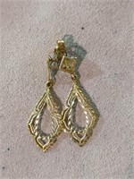 1.5 grams 14kt gold earrings