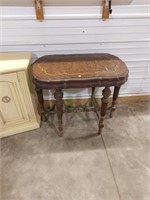 Vintage 6legged table
