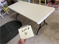 6ft Plastic table