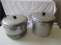 COOKING POTS