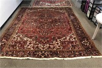 LARGE ORIENTAL HAND WOVEN RUG