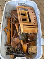 TOTE OF ASSORTED WOODEN SHELVES