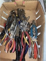 TOTE OF ASSORTED PLIERS